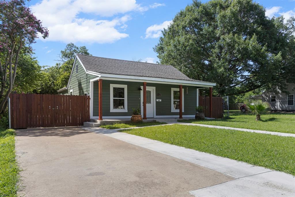 Property Photo: 2724 Gurley Avenue TX 76711