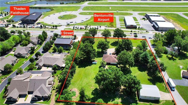 Property Photo: 2400 SW I Street AR 72712