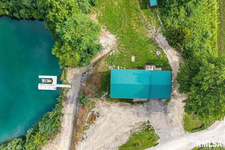 577 Enterprise Drive  Canton IL 61520 photo