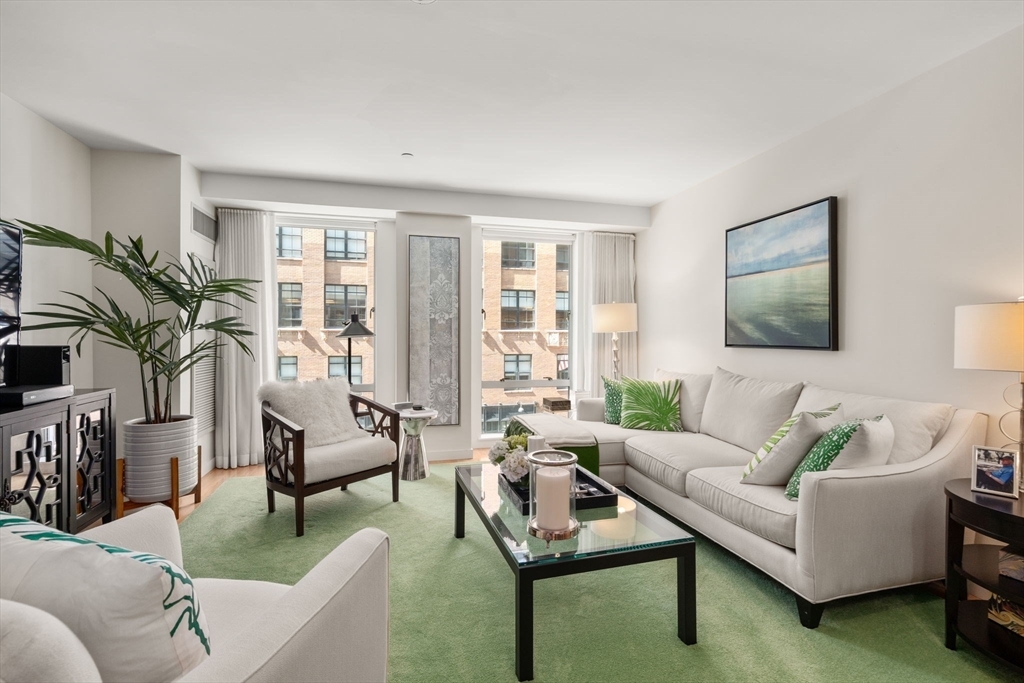 Property Photo: 80 Broad 302 MA 02110