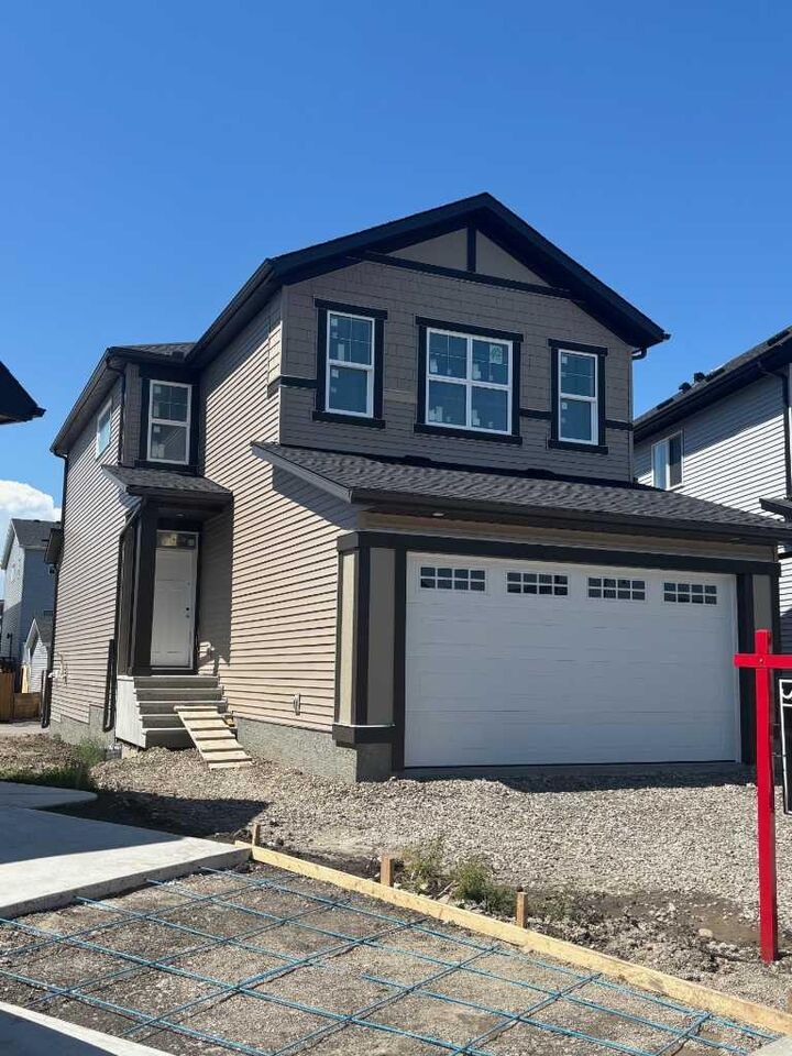 Property Photo: 109 Monterey Place SE AB T1V 0K3