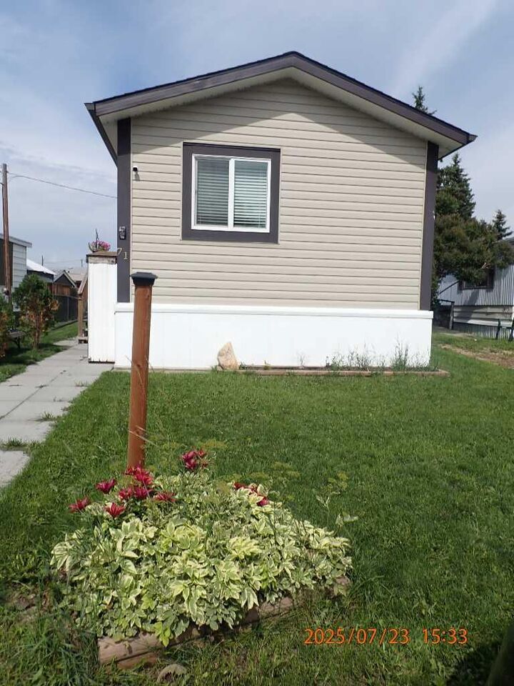 4000 Minto St 71  Penhold AB T0M 1R0 photo