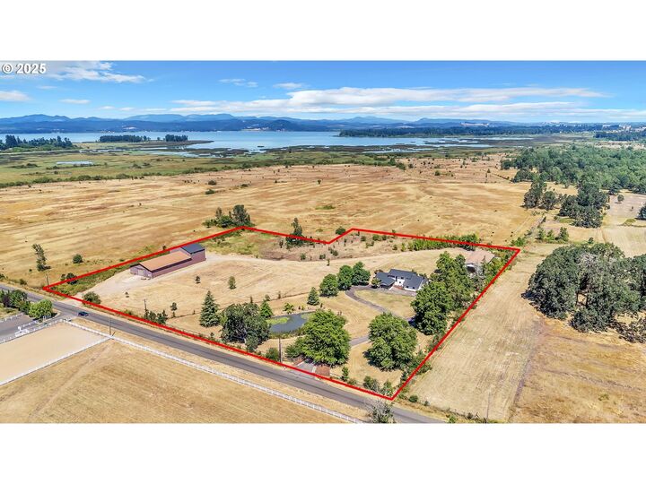 Property Photo: 27717 Royal Ave OR 97402