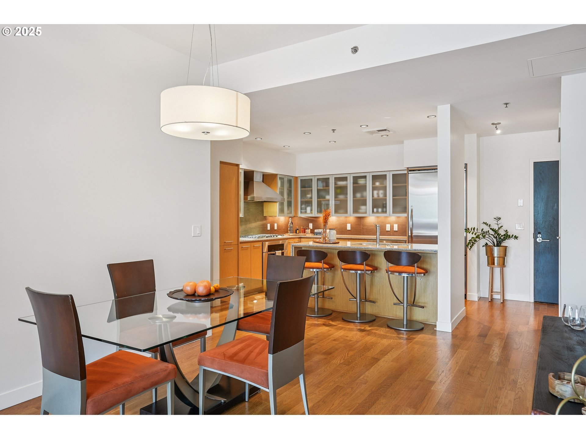 Property Photo: 1260 NW Naito Pkwy 1003 OR 97209