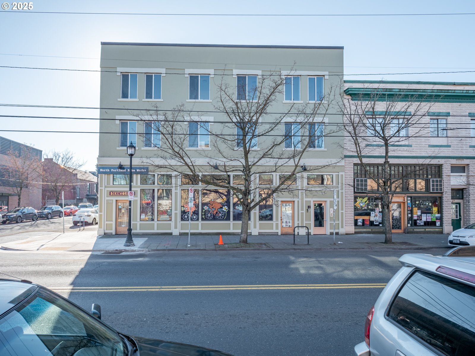 Property Photo: 708 N Killingsworth St 12 OR 97217