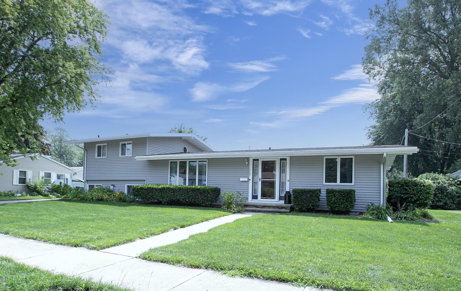 Property Photo: 1707 E Melrose Avenue WI 54911-3318