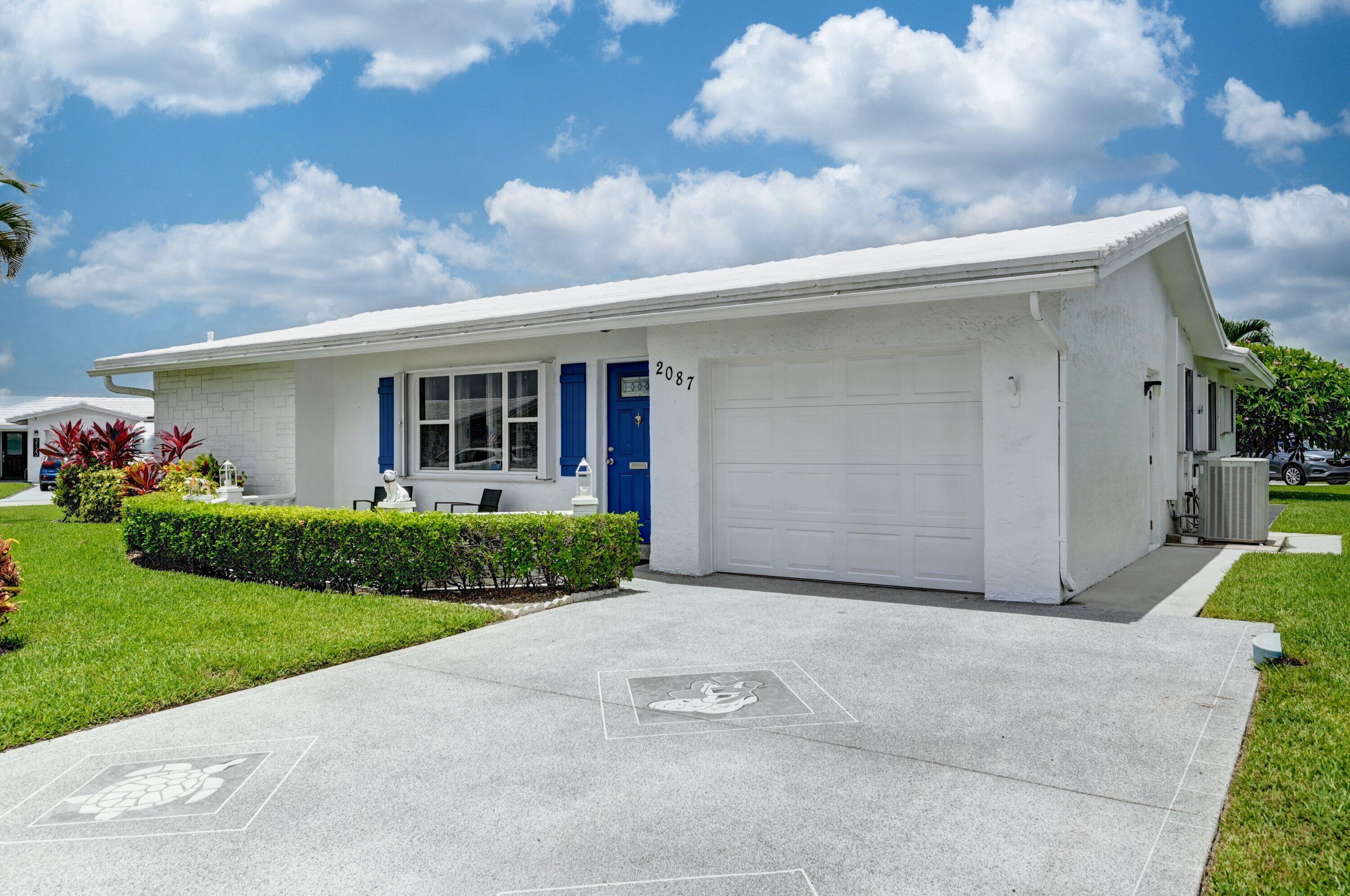 Property Photo: 2087 SW 12th Avenue FL 33426