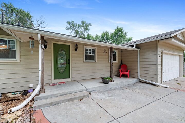 Property Photo: 501 N Cindy St KS 67052