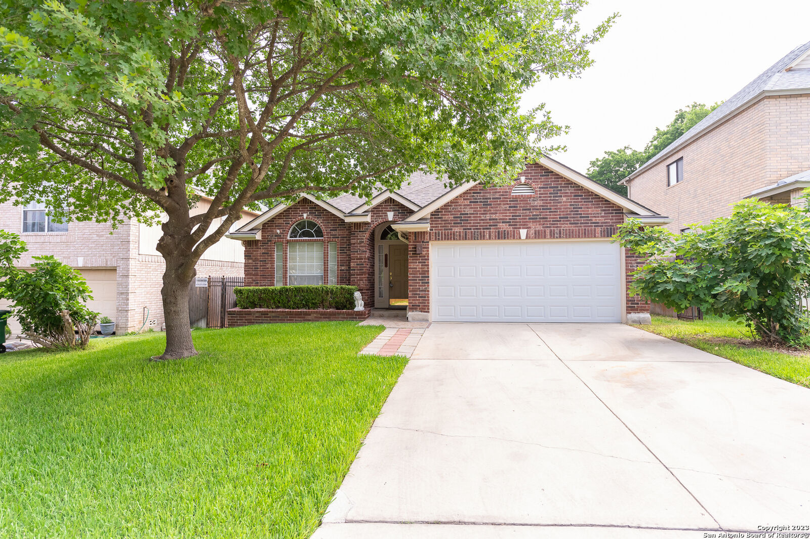 Property Photo: 1719 Pinetum TX 78213