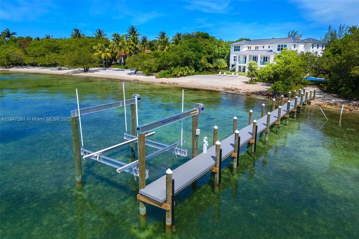 Property Photo:  75840 Overseas Hwy  FL 33036 