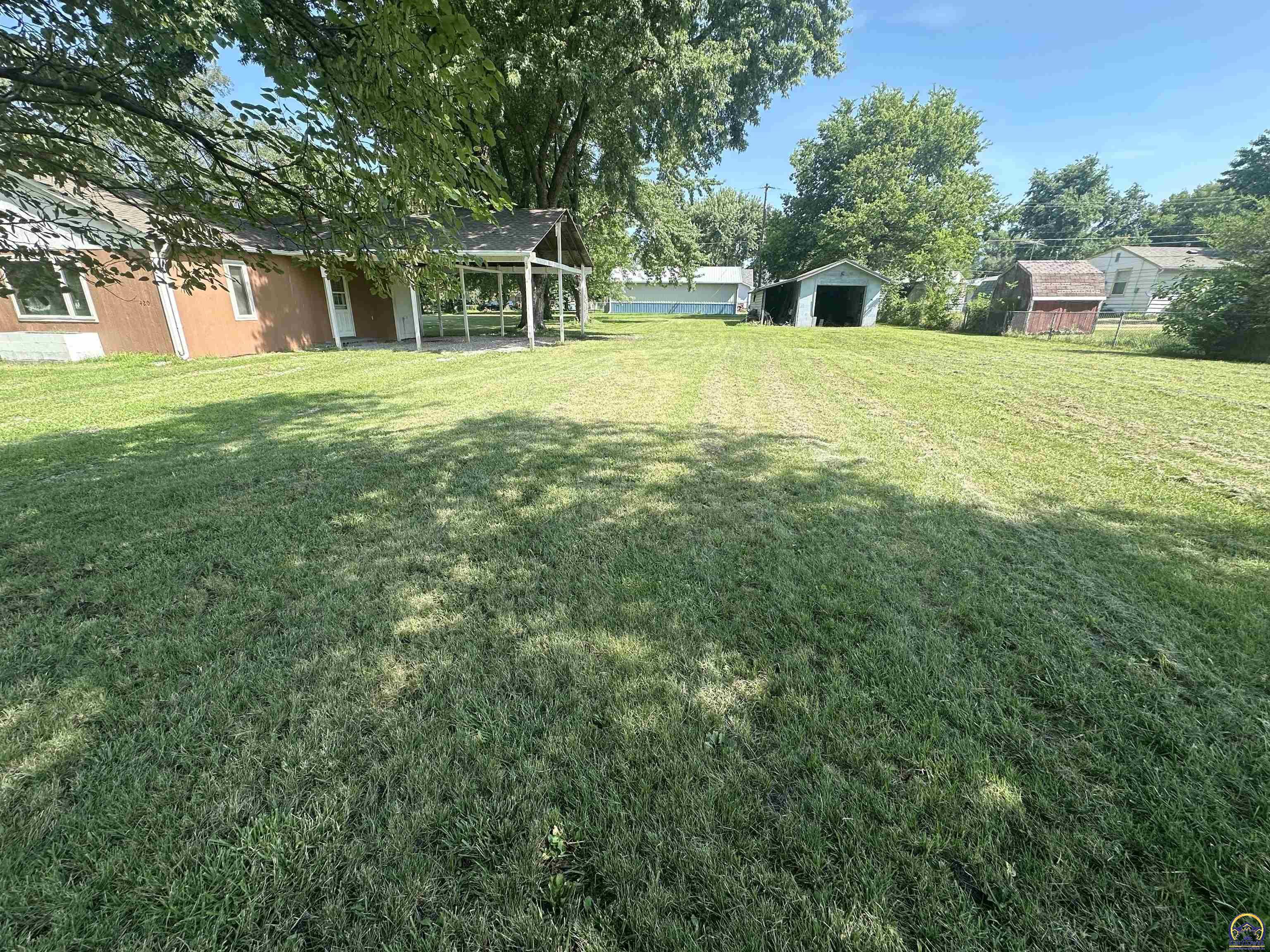 Property Photo:  420 Osborn St  KS 66414 