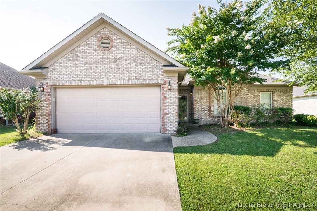 Property Photo: 1708 Sterling Oaks Drive IN 47172