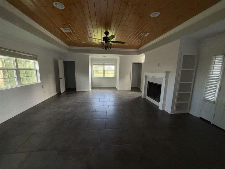 Property Photo: 383 W Dave Dugas Rd Road W LA 70665