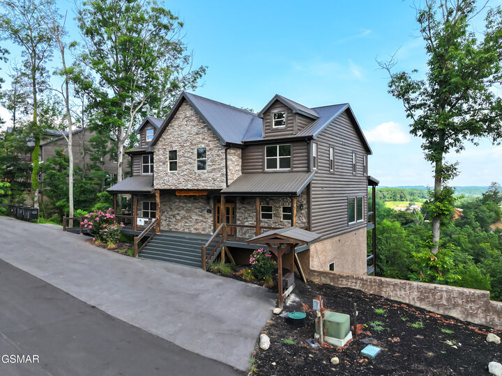 1114 Woodland Trek Lane  Sevierville TN 37876 photo