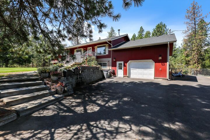 Property Photo:  424 S Brooks Rd  WA 99022 