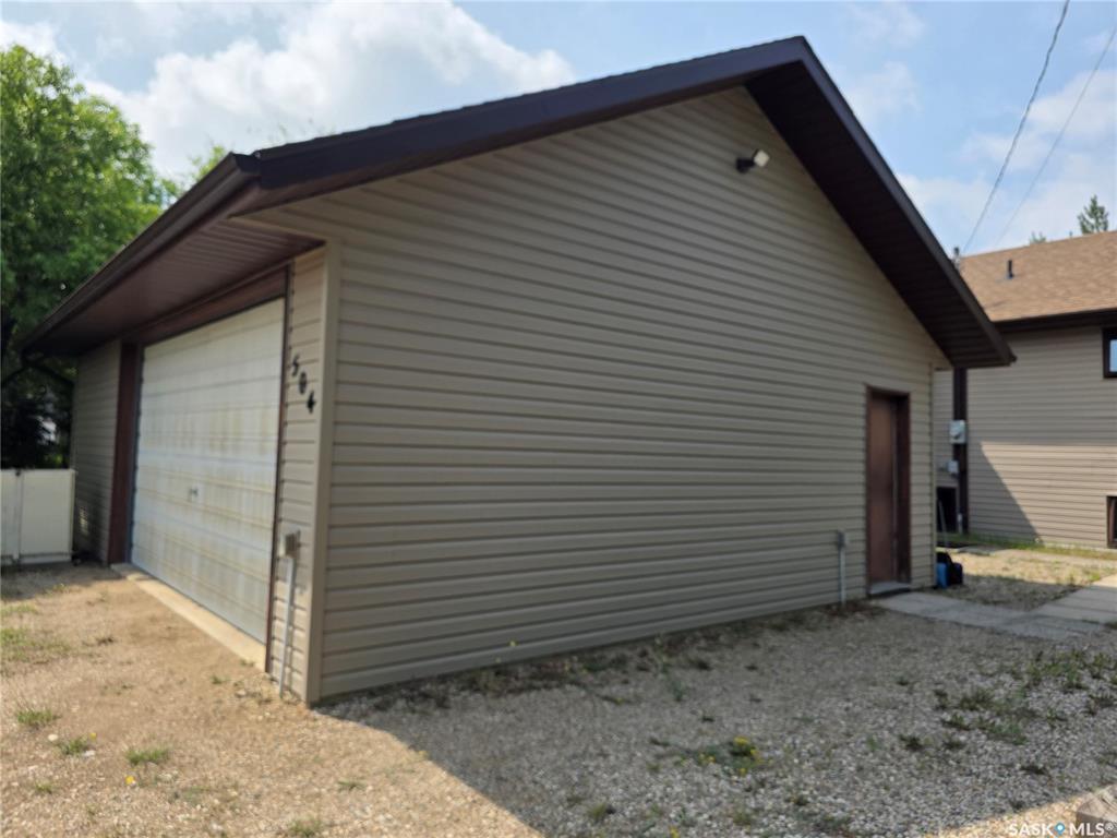 Property Photo:  504 Mistusinne Crescent  SK S0H 1J0 