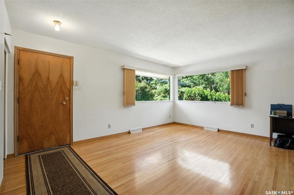 Property Photo:  1801 Madden Avenue  SK S7H 3M7 