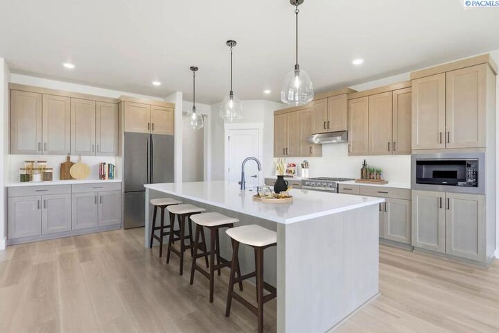 Property Photo: 5805 Road 122 WA 99301