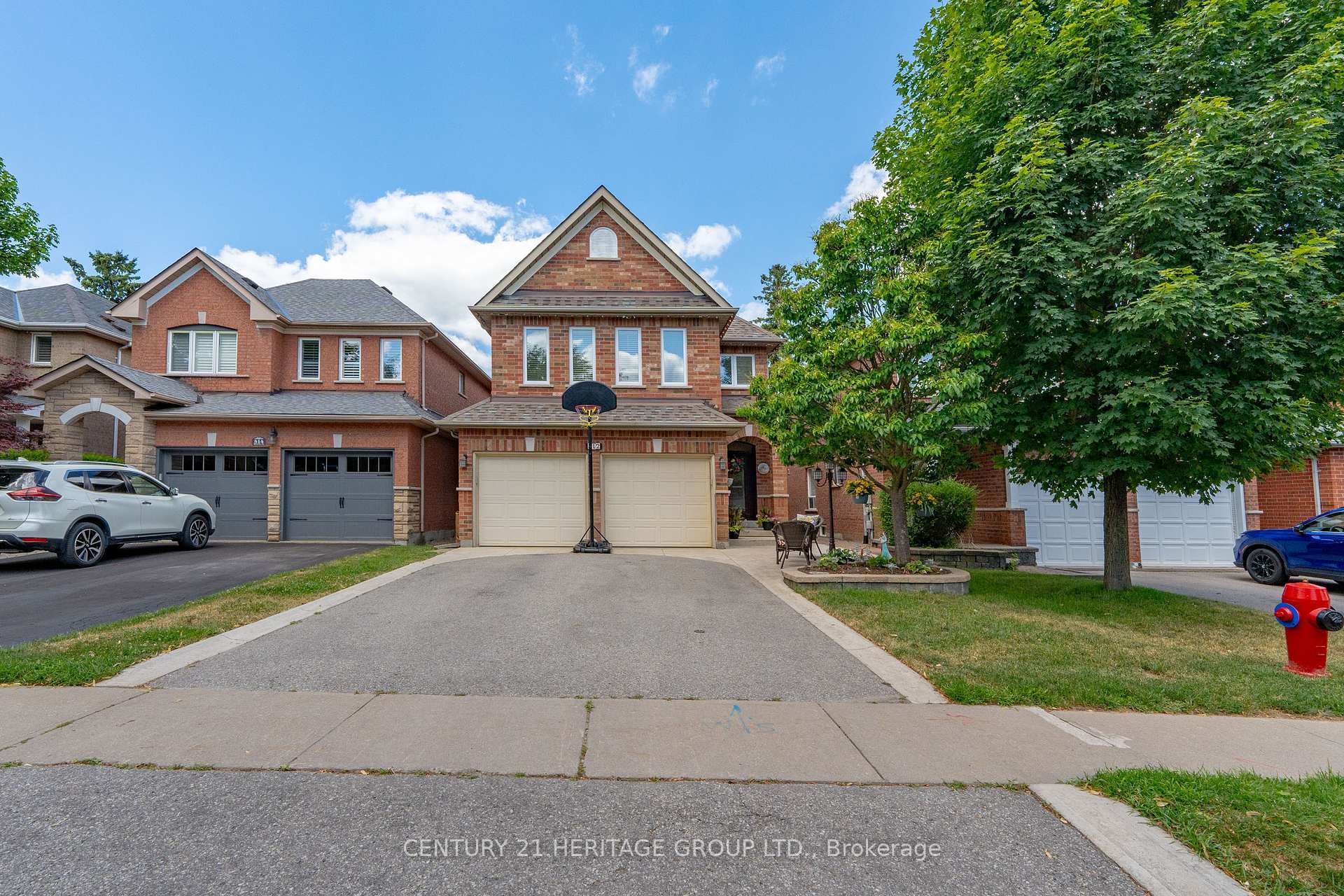 Photo de la propriété: 512 Menczel Crescent ON L3X 2P3