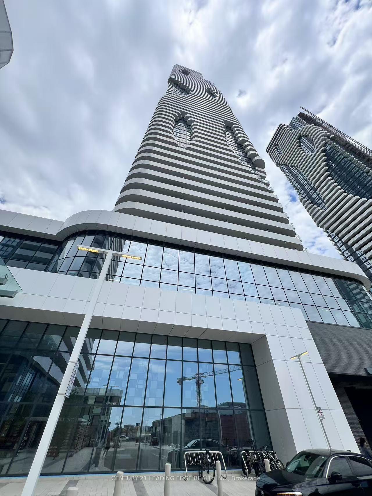 Property Photo:  225 Commerce Street 5609  ON L4K 0R1 
