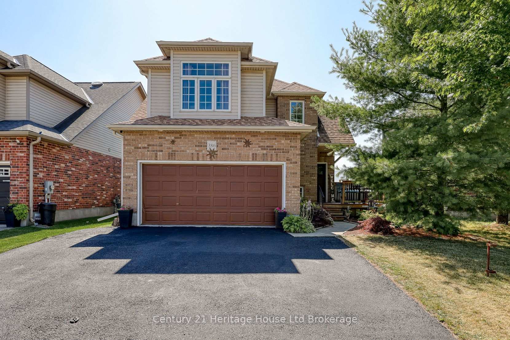 Property Photo: 386 Champlain Avenue ON N4V 0B3