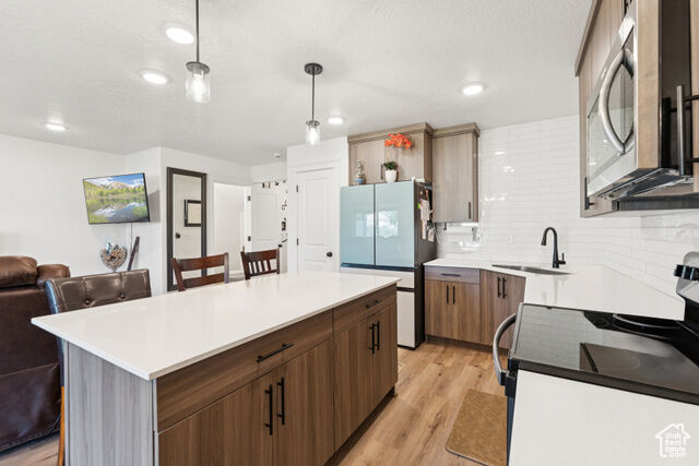 Property Photo:  1694 W 2975 S D  UT 84075