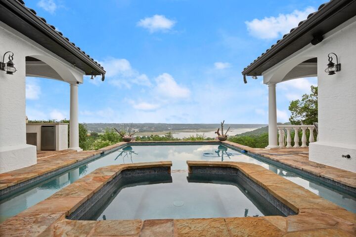 Property Photo:  1128 Thurman Bluff Drive  TX 78669 