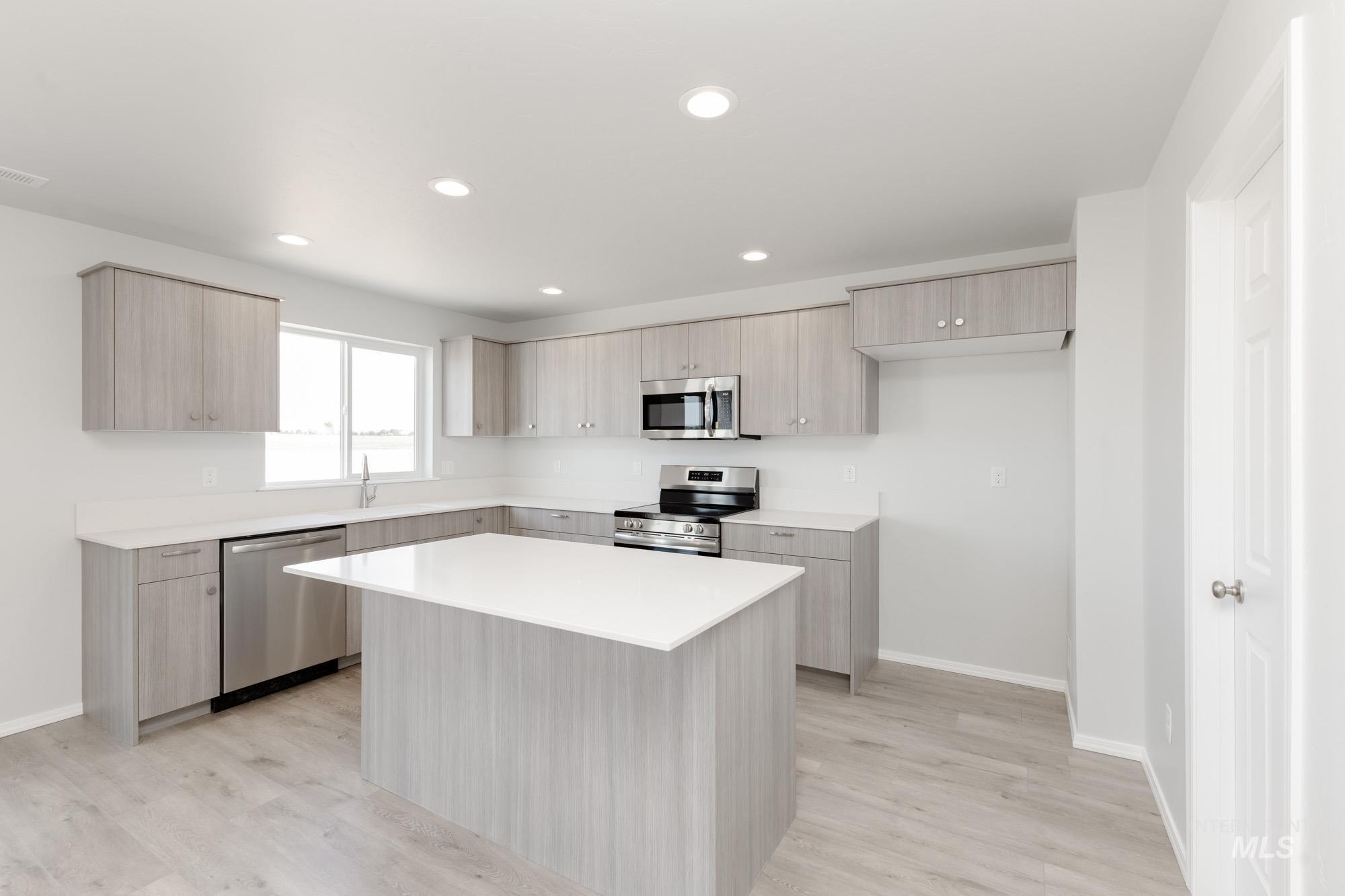 Property Photo: 13317 Cut St ID 83607