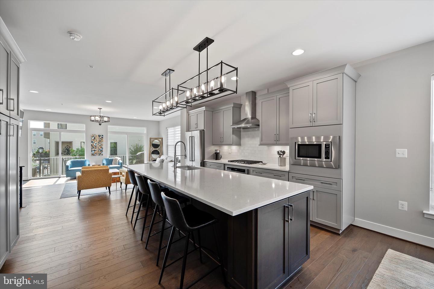 Property Photo: 22990 Cabrillo Terrace VA 20148