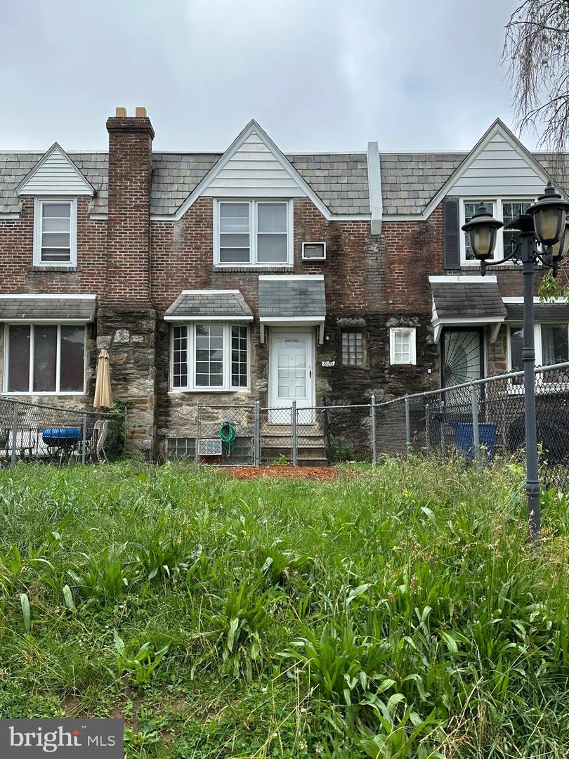 Property Photo: 3302 Bleigh Avenue PA 19136