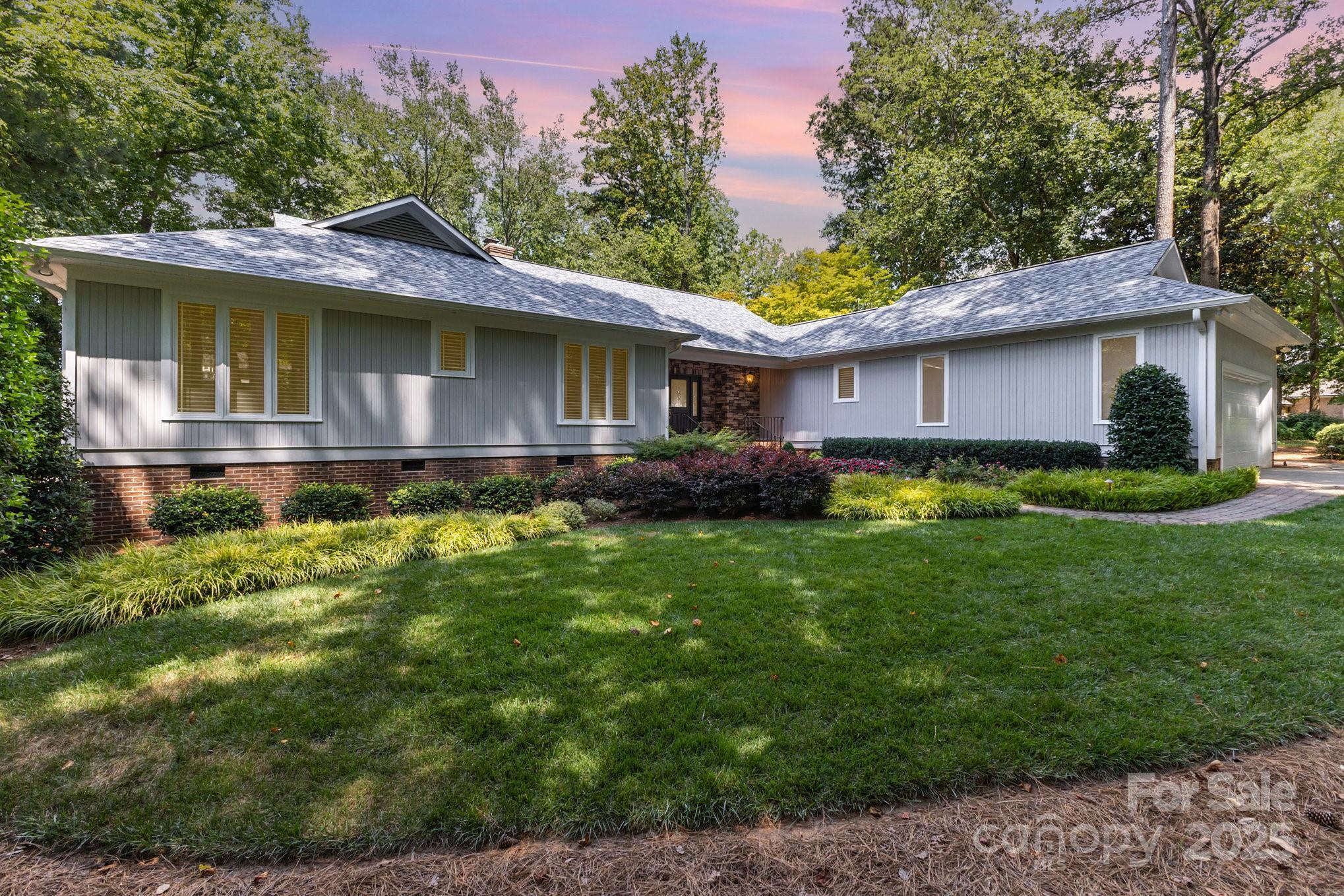 Property Photo: 16224 Leeward Lane NC 28078