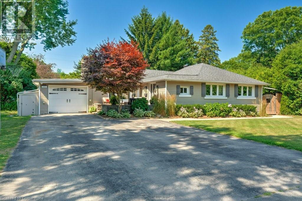Photo de la propriété: 258 Gardenview Drive ON L7T 1K4