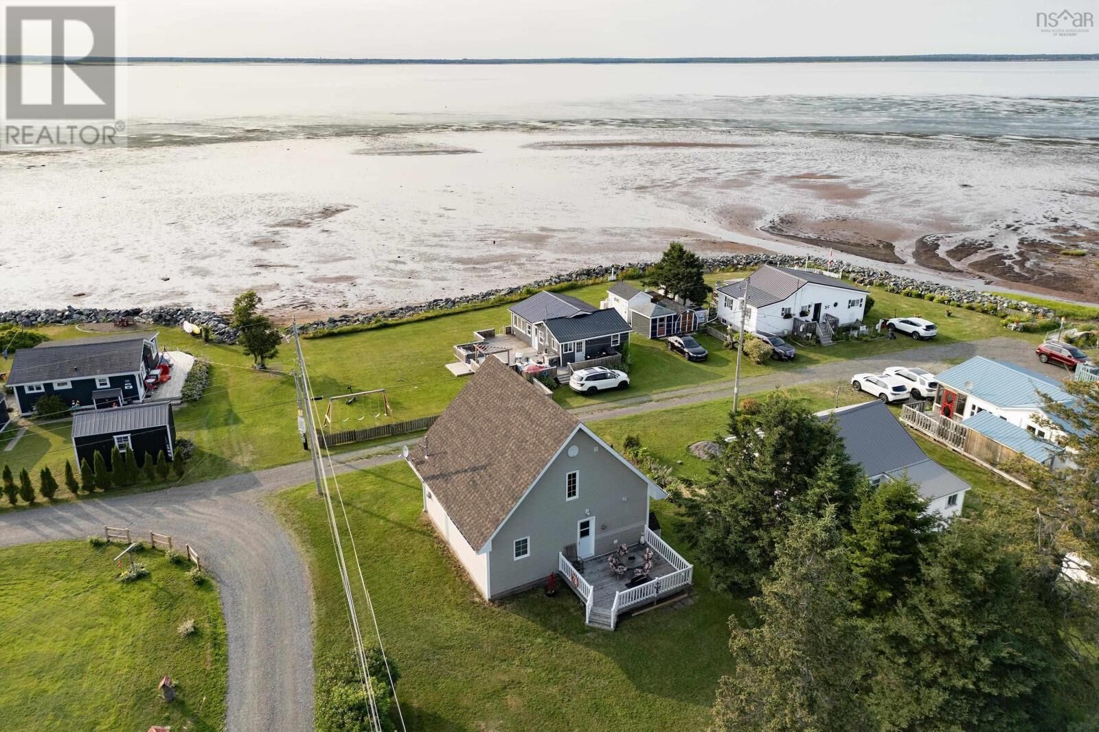 Photo de la propriété:  4 Sunset View Drive  NS B4H 3X9 