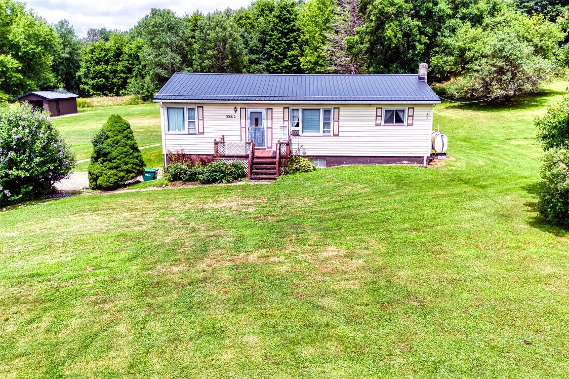 Property Photo: 33512 State Highway 77 Highway PA 16404