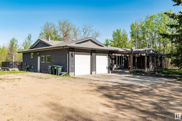 Property Photo: 21357 Wye Road 26 AB T8G 1E2