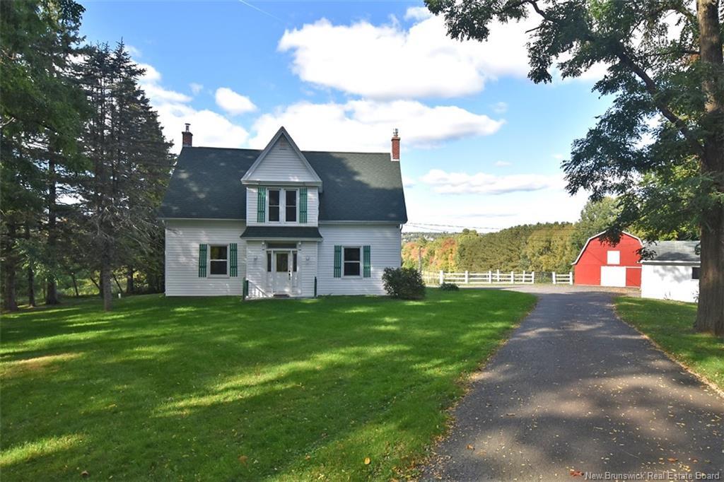 Photo de la propriété: 3175 Woodstock Road NB E3C 1R2