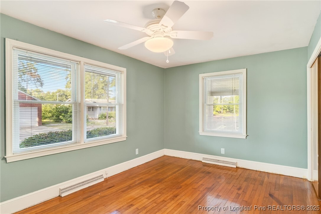 Property Photo:  2001 N Rowland Avenue  NC 28358 
