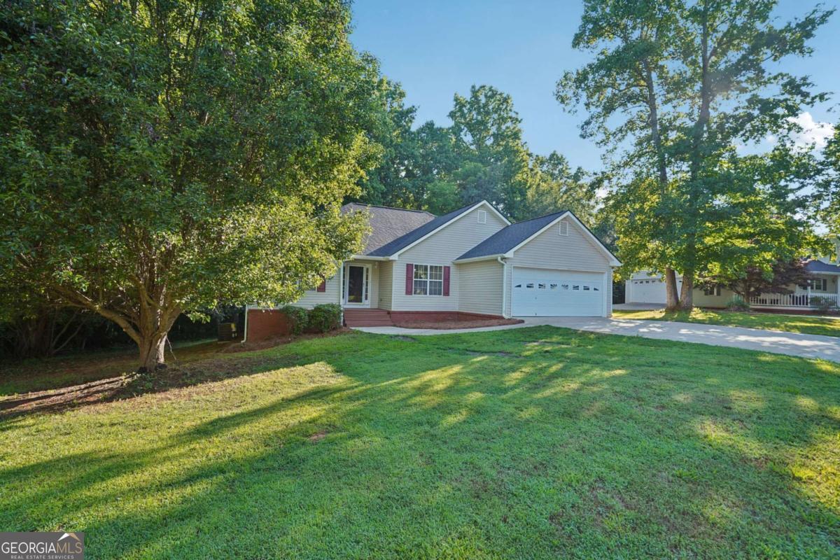 Property Photo: 7210 W Field Drive GA 30507