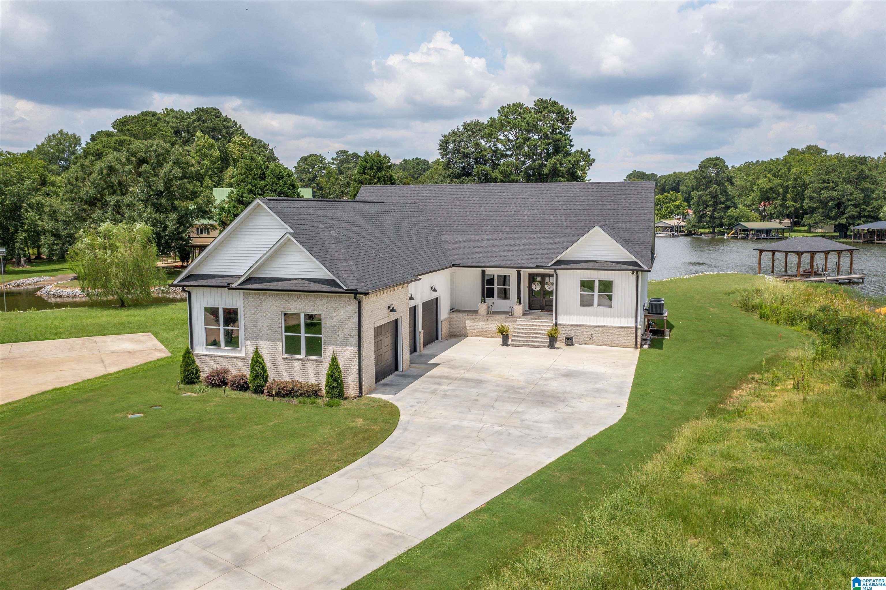 312 Camden Cove  Gadsden AL 35903 photo