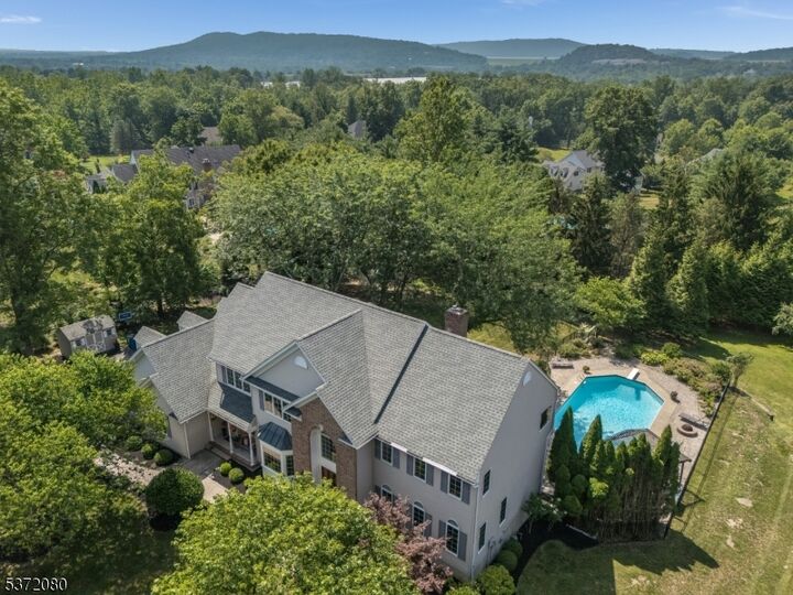 Property Photo: 3 Montaine Pl NJ 08833