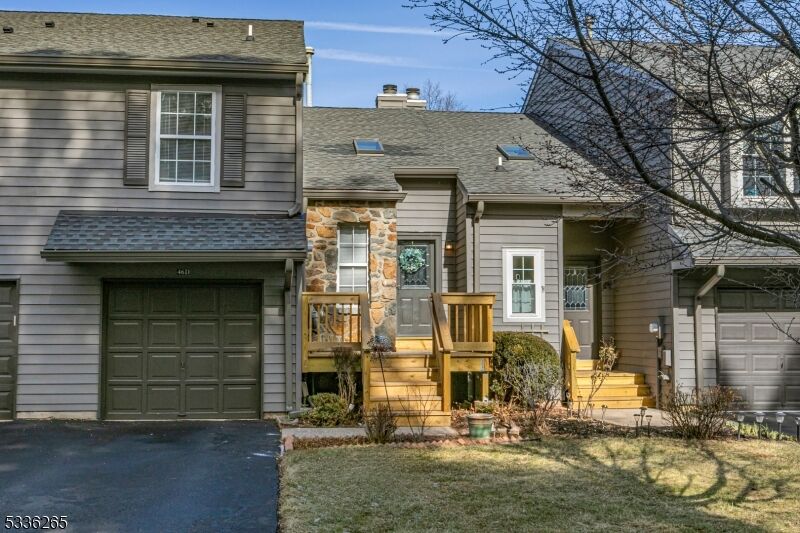 Property Photo:  46 Haverhill Ct  NJ 08540 