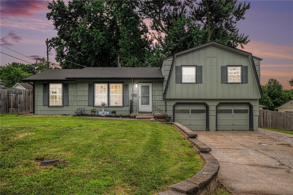 1603 NE 63rd Street  Gladstone MO 64118 photo