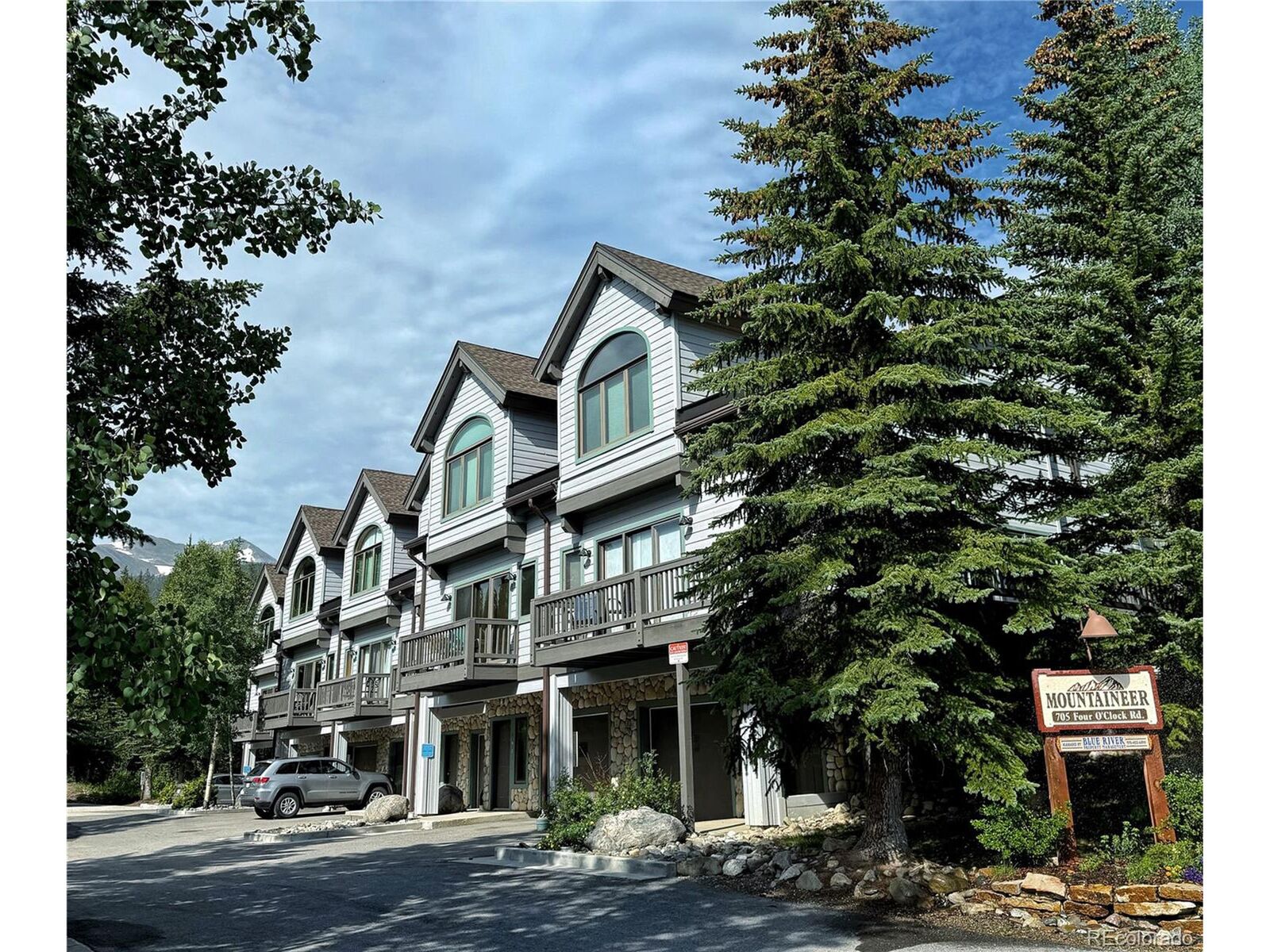 Property Photo:  705 Four Oclock Rd M4  CO 80424 