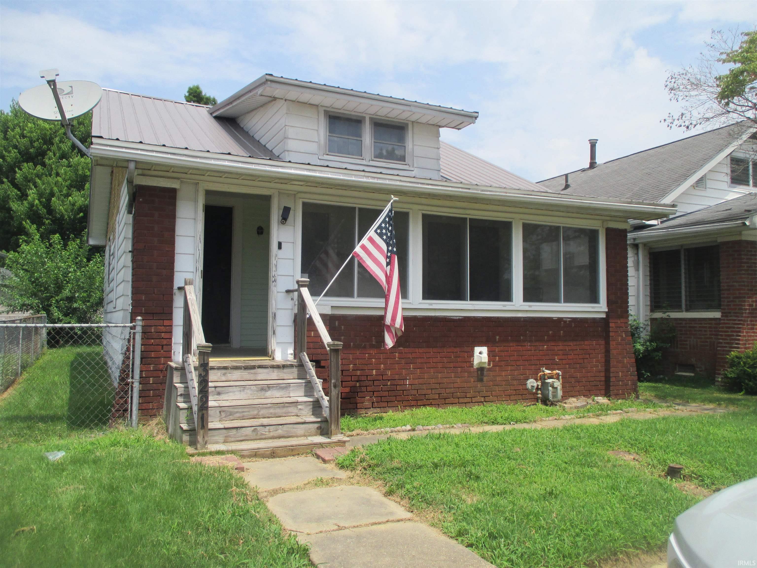 Property Photo:  3221 Austin Avenue  IN 47712 