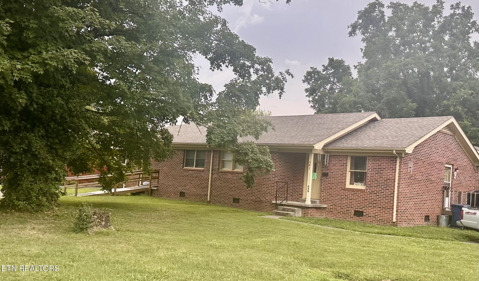 Property Photo:  414 SE North 24th St  KY 40965 