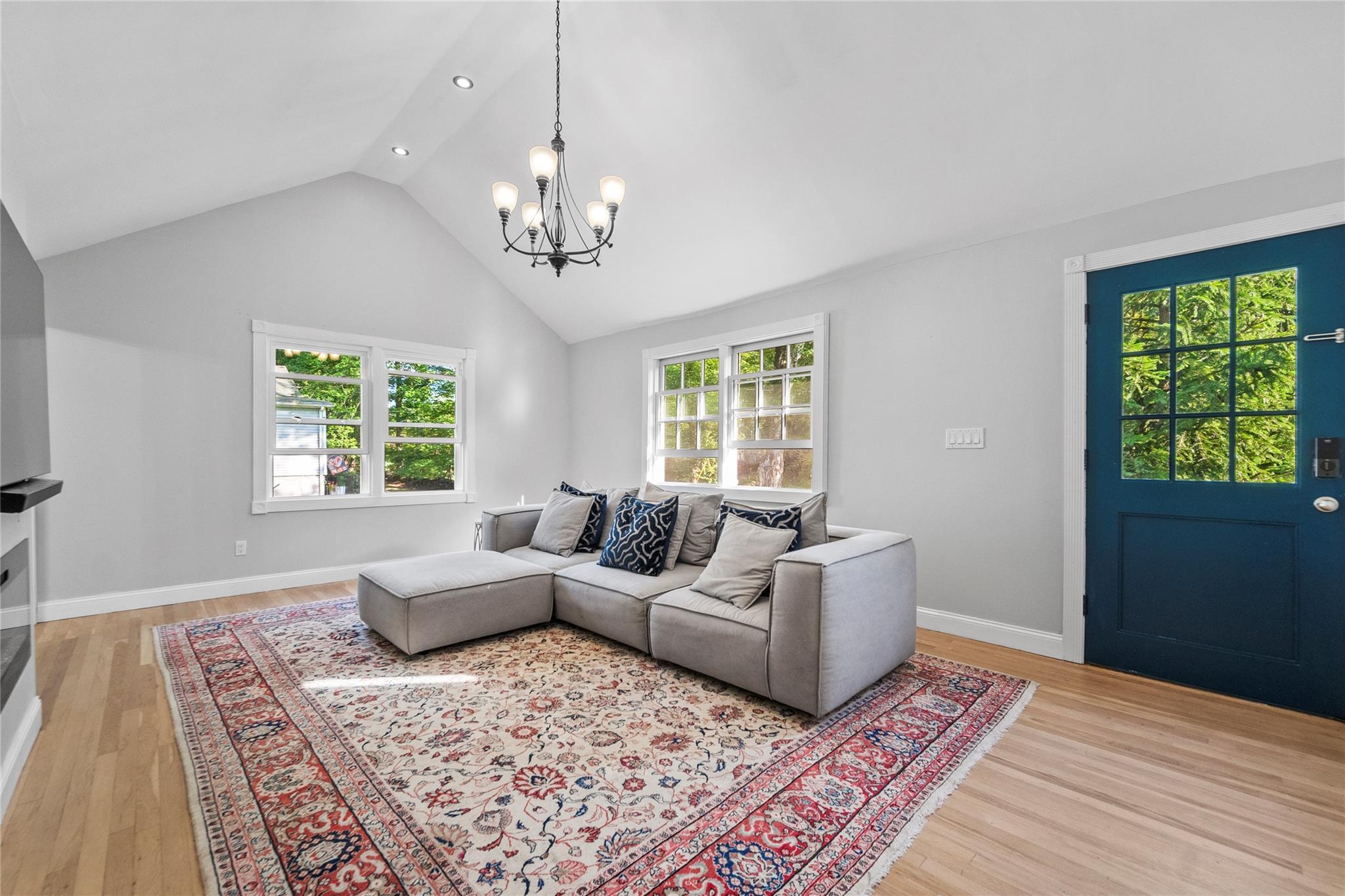 Property Photo:  2194 Maple Avenue  NY 10567 