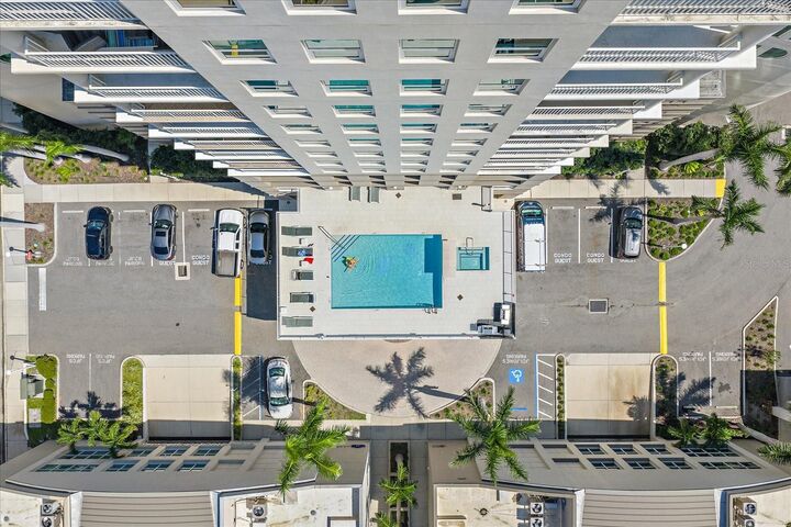 Property Photo:  1771 Ringling Boulevard 703  FL 34236