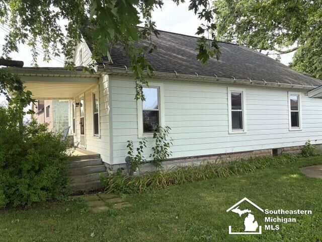 Property Photo: 5782 Lewis Ave Avenue MI 48140