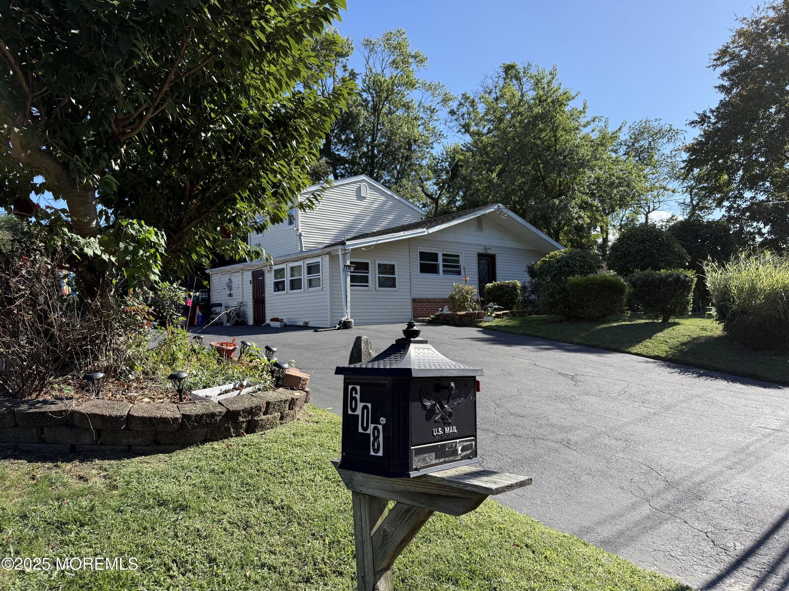 Property Photo:  608 Wayside Road  NJ 07753 