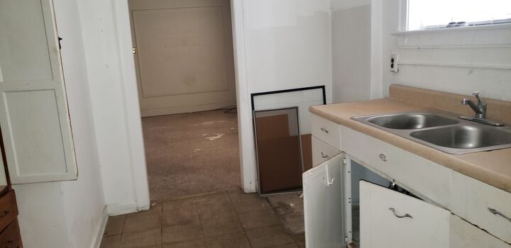 Property Photo: 8840 S Dante Avenue IL 60619